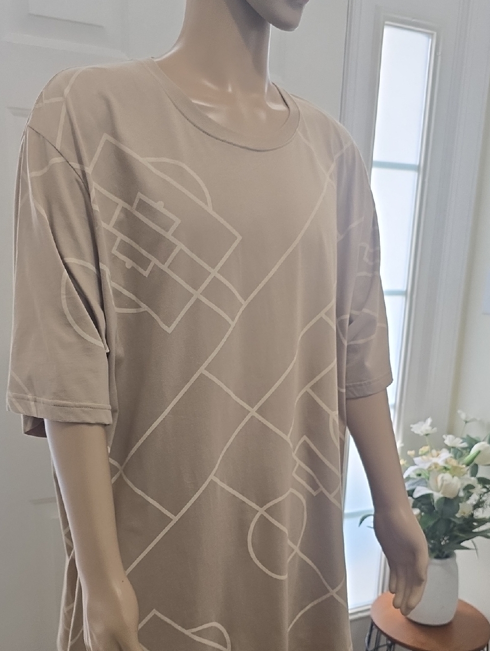XERSION BRAND MEN'S BIG AND TALL TAN GRAPHIC TEE-SHIRT SIZE XLT